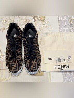 Authentic Fendi Men's FF Motif- Almond Black Size 8 Women’s 9.5